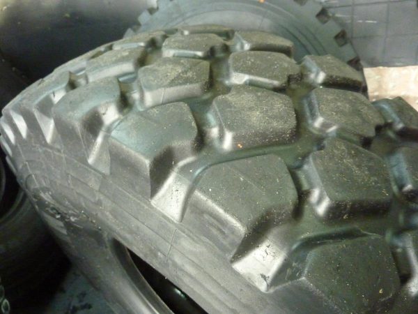 2x Opona używana przemysłowa 14.00R20 MICHELIN XZL 800zł W3724 - obrazek 5