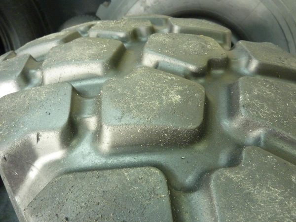 2x Opona używana przemysłowa 14.00R20 MICHELIN XZL 800zł W3724 - obrazek 6