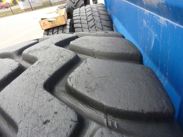 Opona używana przemysłowa 23.5R25 GOODYEAR GP-4B AT 3000zł W3731 - obrazek 6