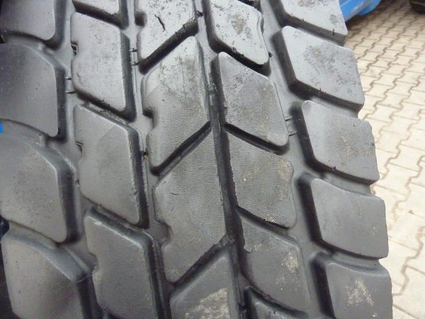 Opona używana przemysłowa 385/95R25 MICHELIN X-CRANE AT 2800zł W3732 - obrazek 9