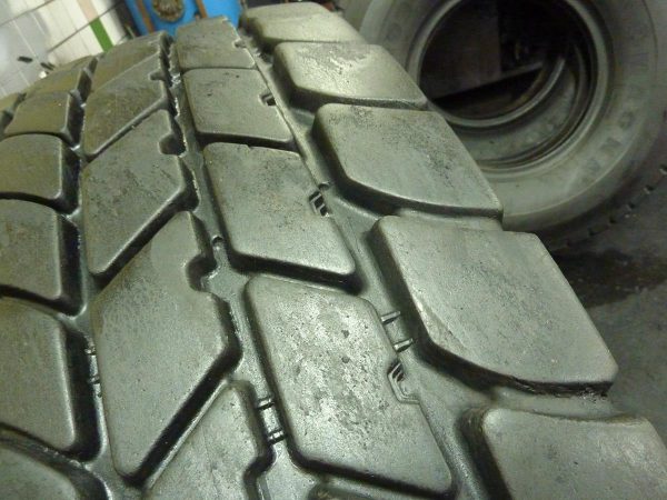 2x Opona używana przemysłowa 385/95R25 MICHELIN X-CRANE+ 2400zł W3736 - obrazek 7