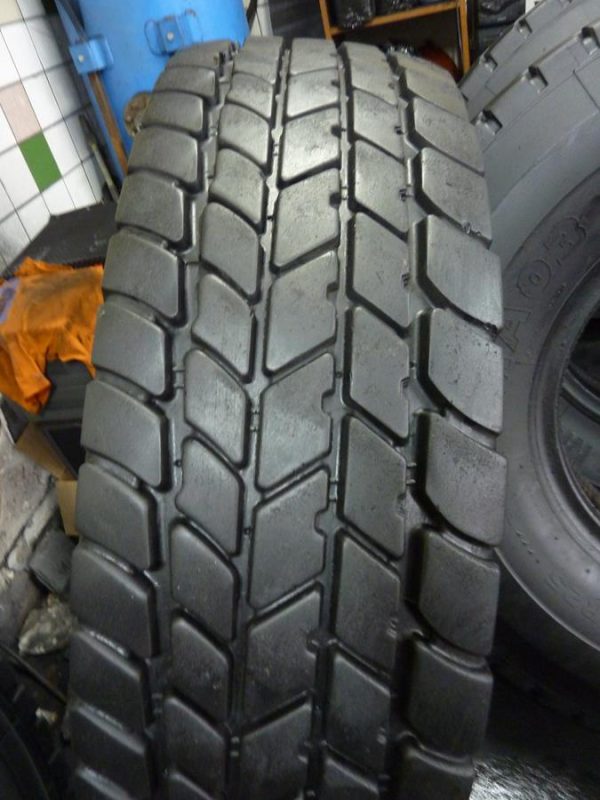 2x Opona używana przemysłowa 385/95R25 MICHELIN X-CRANE+ 2400zł W3736 - obrazek 10
