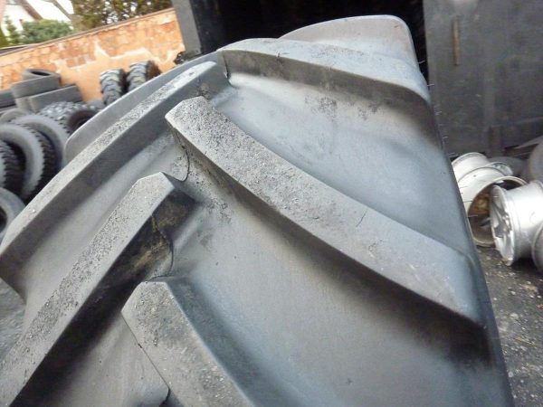 Opona używana rolnicza 600/65R28 MITAS SFT 1800zł W3737 - obrazek 4
