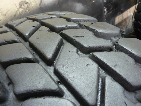 Opona używana przemysłowa 385/95R25 MICHELIN X-CRANE AT 1800zł W3747 - obrazek 13