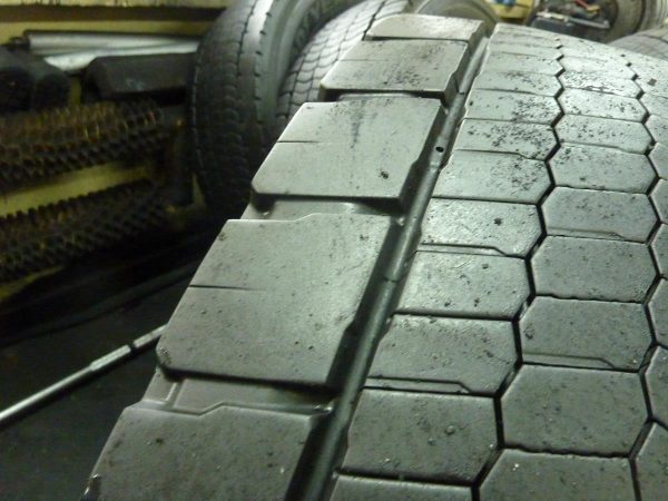 Opona używana ciężarowa 315/60R22.5 HANKOOK DL20W 650zł C2215 - obrazek 5