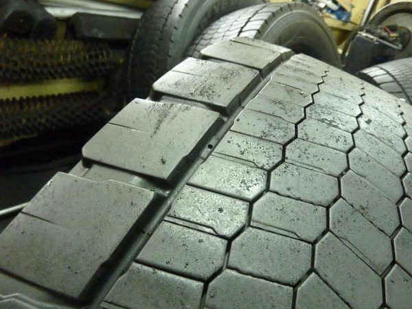 Opona używana ciężarowa 315/60R22.5 HANKOOK DL20W 650zł C2215 - obrazek 4
