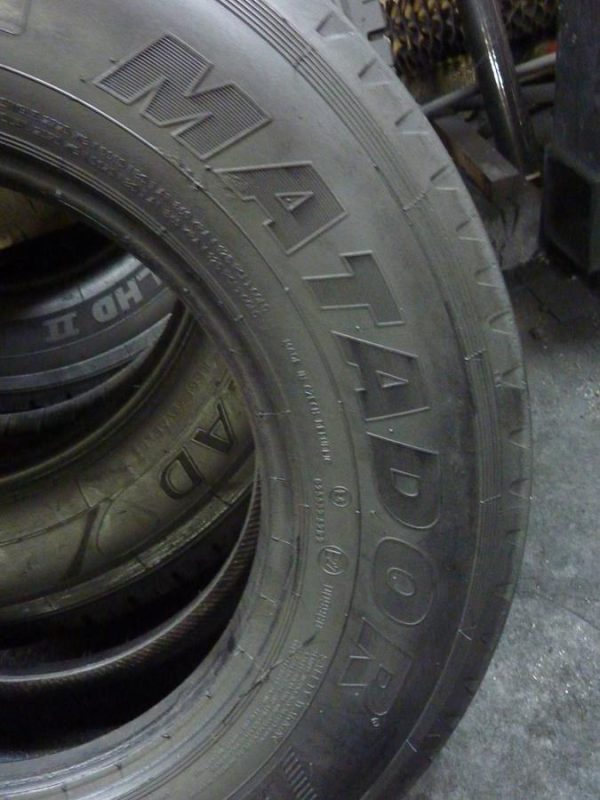 Opona używana ciężarowa 245/70R17.5 MATADOR MASSIVE TH2; 500zł C2217 - obrazek 4