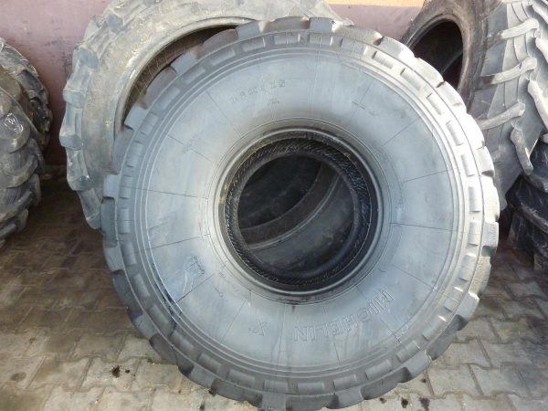 Opona używana AGR0 24R20.5 MICHELIN XS 2000zł W3761 - obrazek 2