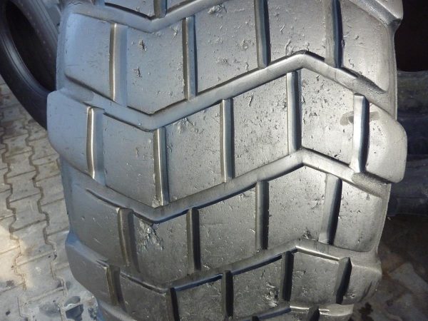 Opona używana AGR0 24R20.5 MICHELIN XS 2000zł W3761 - obrazek 5