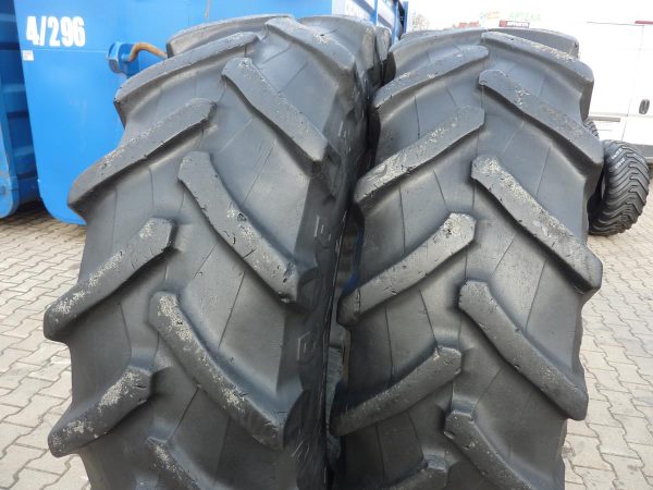 2x Opona używana rolnicza 480/70R38 PIRELLI TM700; 1400zł W3762 - obrazek 8