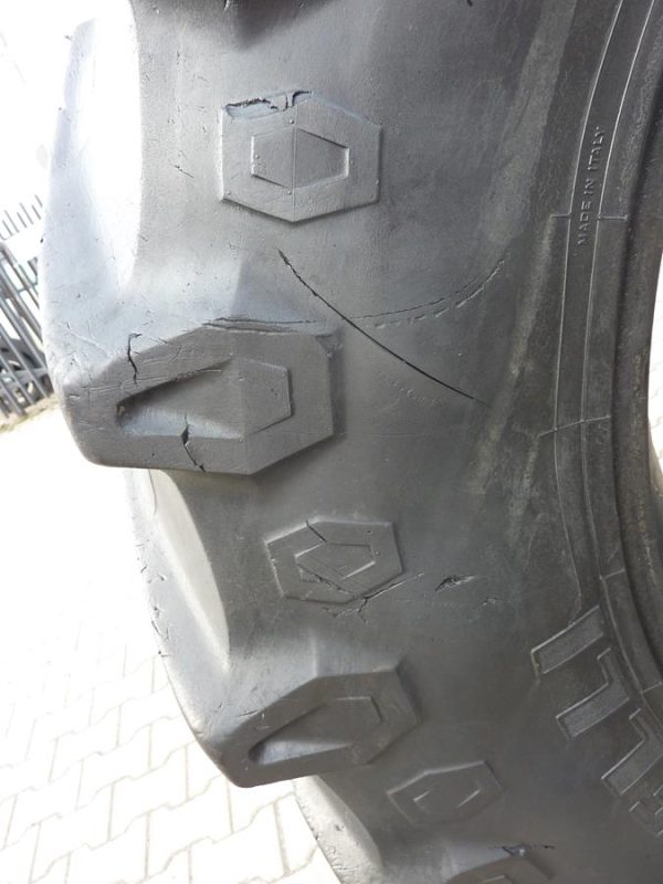 2x Opona używana rolnicza 480/70R38 PIRELLI TM700; 1400zł W3762 - obrazek 14
