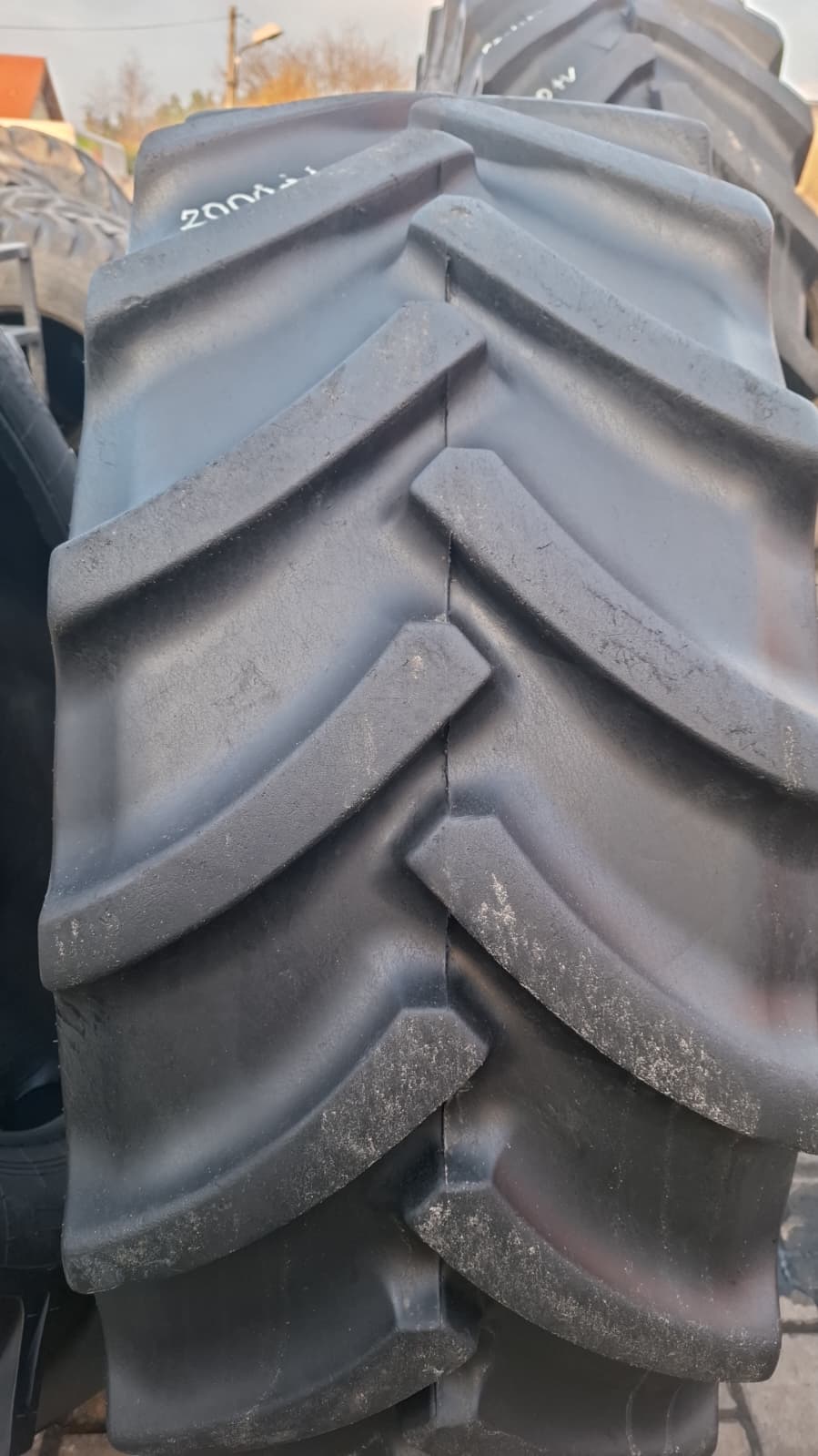 2x Opona używana rolnicza 440/65R28 MITAS AC65; 1000zł W3698 - obrazek 16