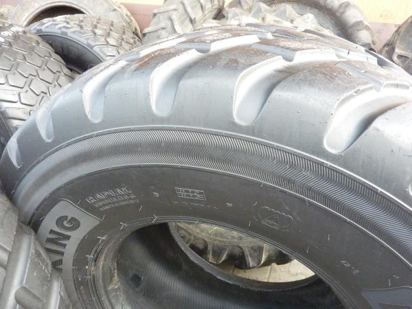 2x Opona używana rolnicza 620/60R26.5 NOKIAN COUNTRY KING 2450zł W3770 - obrazek 9