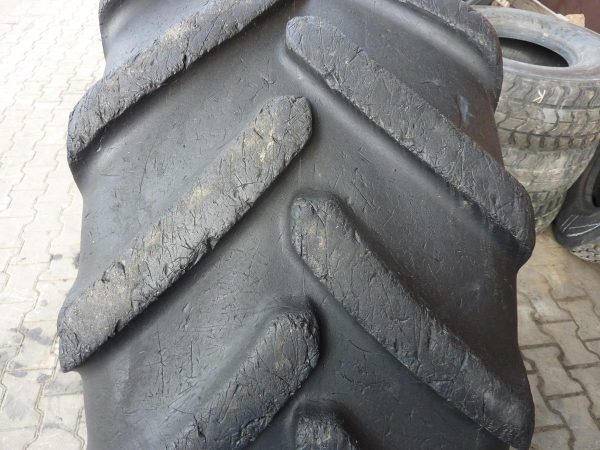 2x Opona używana rolnicza 480/70R28 MICHELIN OMNIBIB 900zł W3776 - obrazek 2