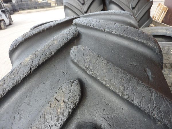 2x Opona używana rolnicza 480/70R28 MICHELIN OMNIBIB 900zł W3776 - obrazek 5