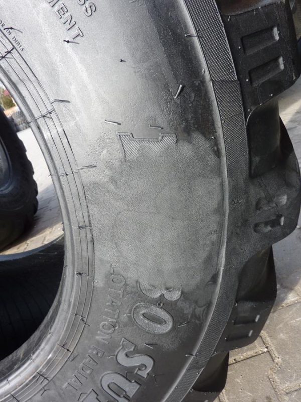 2xOpona używana rolnicza 600/55R26.5 BKT FL630 SUPER FLOTATION 2200zł W3780 - obrazek 8