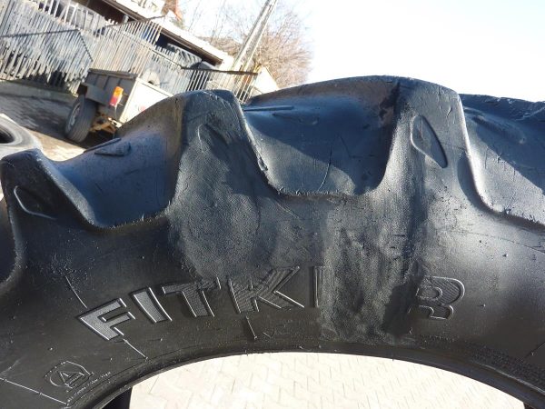 2x Opona używana rolnicza 520/70R38 KLEBER FITKER 1400zł W3795 - obrazek 8