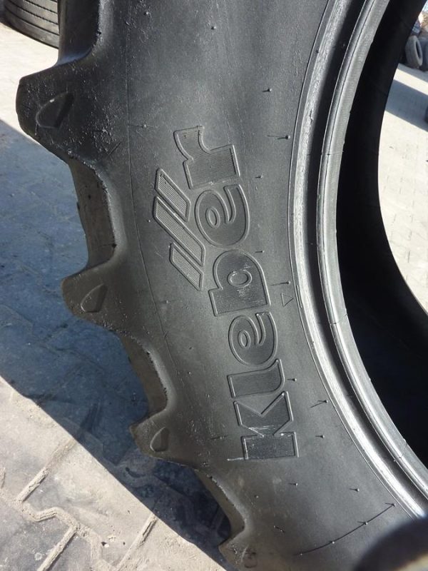 2x Opona używana rolnicza 520/70R38 KLEBER FITKER 1400zł W3795 - obrazek 10