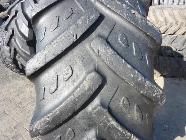 2x Opona używana rolnicza 520/70R38 KLEBER FITKER 1400zł W3795 - obrazek 4