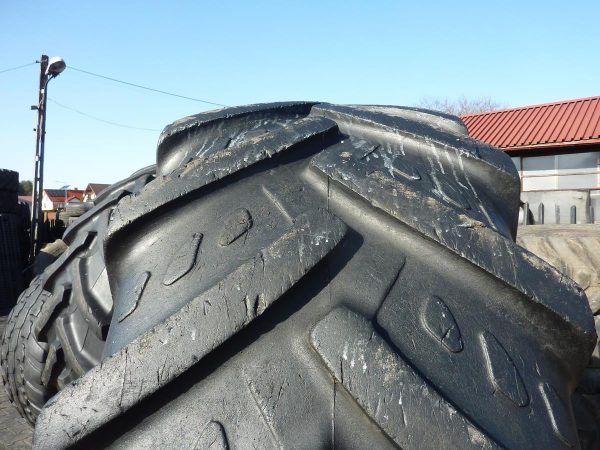 2x Opona używana rolnicza 520/70R38 KLEBER FITKER 1400zł W3795 - obrazek 5
