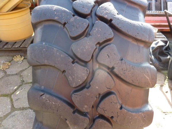 Opona używana rolnicza/przemysł 460/70R24 17.5R24 TRELLEBORG TH500 AGRO 1300zł W3801 - obrazek 5