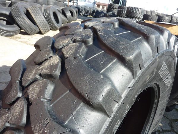 Opona używana rolnicza/przemysł 460/70R24 17.5R24 TRELLEBORG TH500 AGRO 1300zł W3801 - obrazek 6