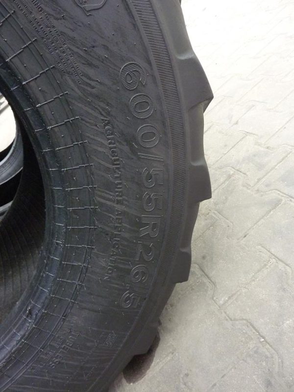 Opona używana rolnicza 600/55R26.5 ALLIANCE FLOTATION 885; 1300zł W3819 - obrazek 3