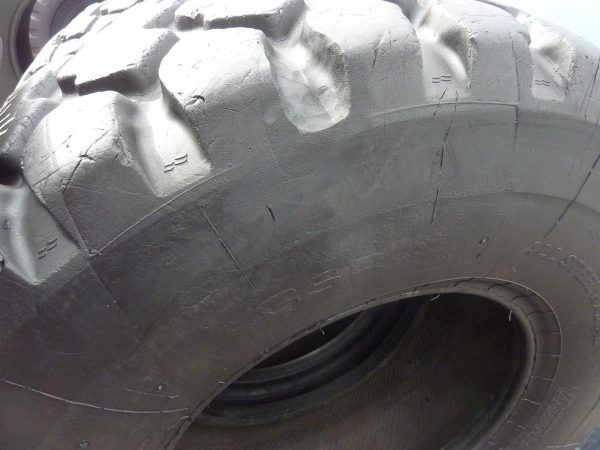 4x Opona używana przemysłowa 17.5R25 445/80R25 JCB EARTHMOVER 1800zł W3839 - obrazek 14