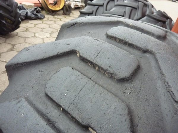 Opona używana przemysłowa 17.5-24 17.5R24 CULTOR INDUSTRIAL 10; 700zł W3853 - obrazek 5