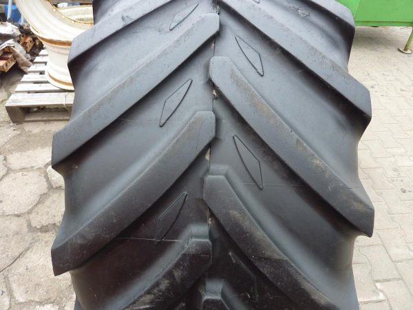 Opona używana rolnicza 600/60R28 MICHELIN XEOBIB 1200zł W3864 - obrazek 4