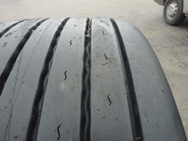 Opona używana ciężarowa 435/50R19.5 KUMHO KLT03; 680zł C2223 - obrazek 7