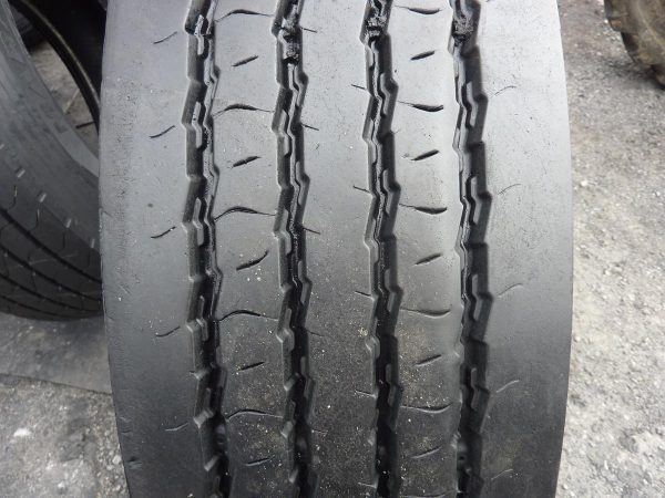 Opona używana ciężarowa 315/80R22.5 PIRELLI FR01-II 700zł C2230 - obrazek 4