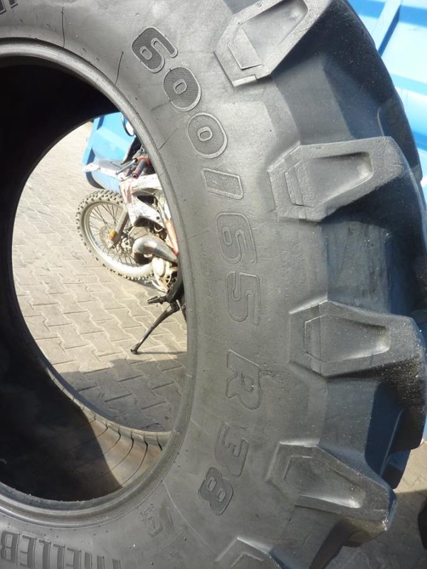 Opona używana rolnicza 600/65R38 TRELLEBORG TM800; 2700zł W3866 - obrazek 3