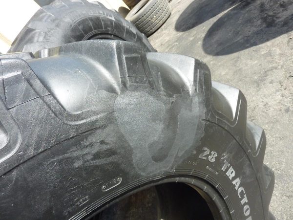 2x Opona używana przemysłowa 16.9-28 MITAS TRACTOR INDUSTRIAL TI06 1100zł W3870 - obrazek 8