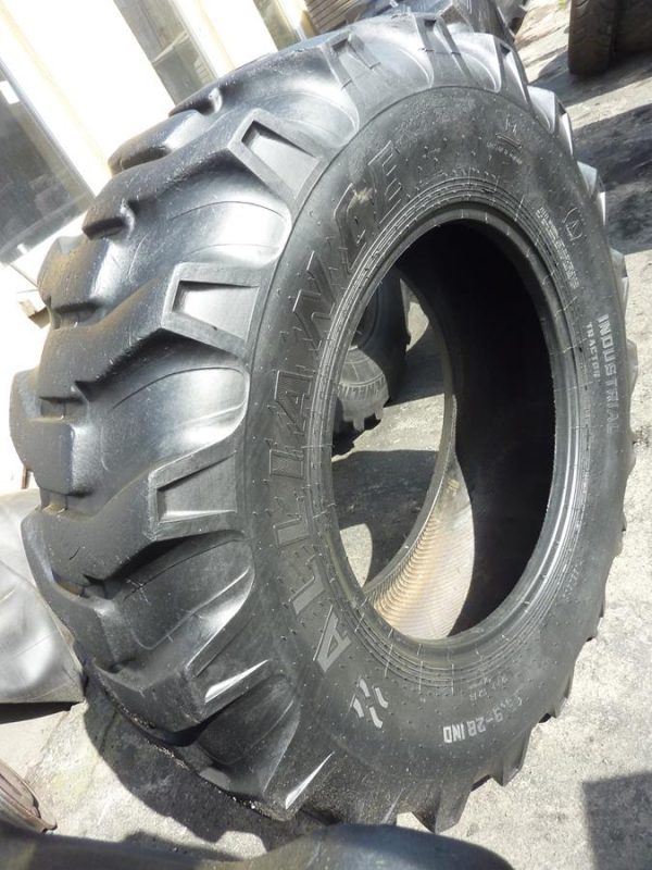 2x Opona używana przemysłowa 16.9-28 ALLIANCE INDUSTRIAL TRACTOR 700zł W3871 - obrazek 4