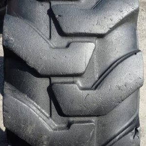 Opona używana przemysłowa 16.9-28 CAMSO 1300zl W3876