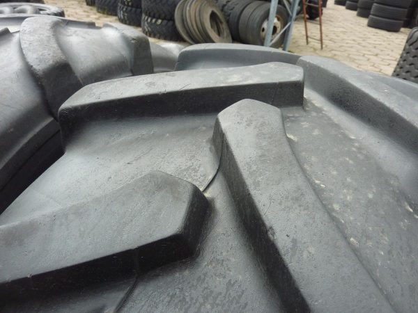 Opona używana przemysłowa 380/70R24 MITAS RD-02; 800zł W3884 - obrazek 6