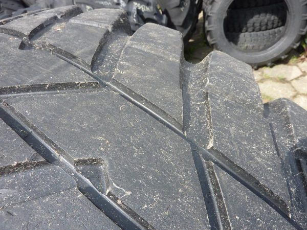 Opona używana przemysłowa 400/80R28 14.9R28 NOKIAN TRI 2; 300zł W3885 - obrazek 5