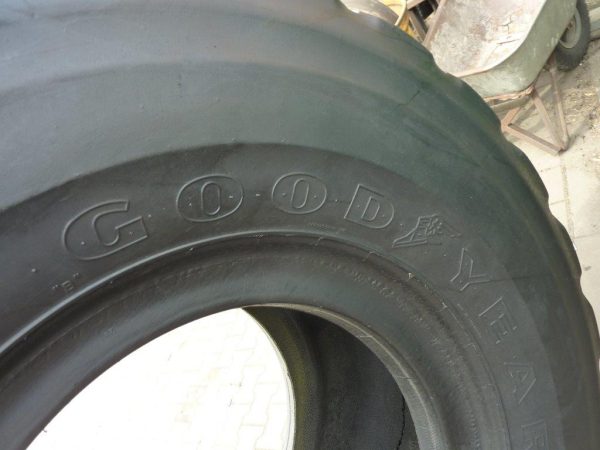 Opona używana przemysłowa 775/65R29 GOODYEAR GP40; 1000zł W794 - obrazek 3