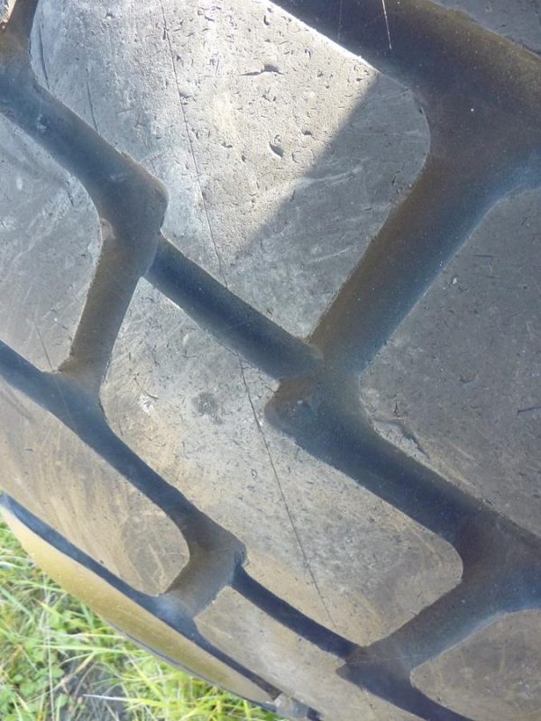 2x Opona używana przemysłowa 600/65R25 GOODYEAR GP-3D 2200zł W2801 - obrazek 10
