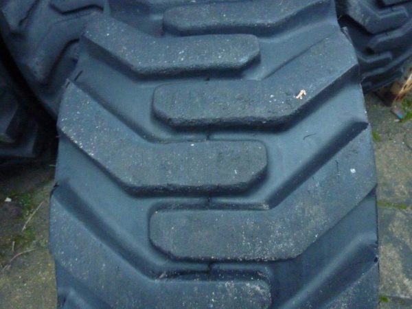 Opona używana przemysłowa 15-19.5 GALAXY SUPER SIDEWALL 800zł W1074 - obrazek 4