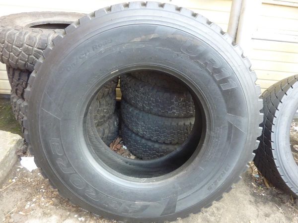 Opona używana ciężarowa 13R22.5 AURORA UR 11 ON/OFF 700zł C2269 - obrazek 2