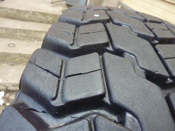 Opona używana ciężarowa 13R22.5 AURORA UR 11 ON/OFF 700zł C2269 - obrazek 10