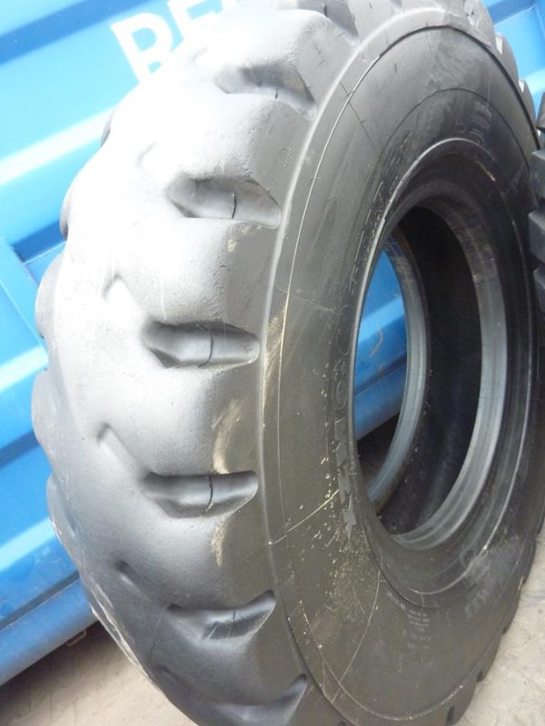 Opona używana przemysłowa 18.00R33 MICHELIN XZM 2+ 2900zł W3892 - obrazek 12