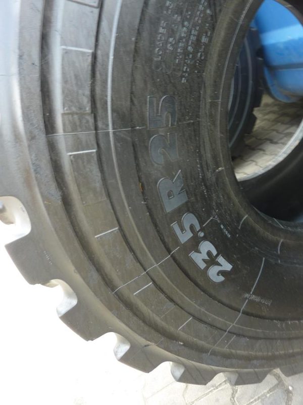 Opona używana przemysłowa 23.5R25 MICHELIN XHAZ 4900zł W3893 - obrazek 3