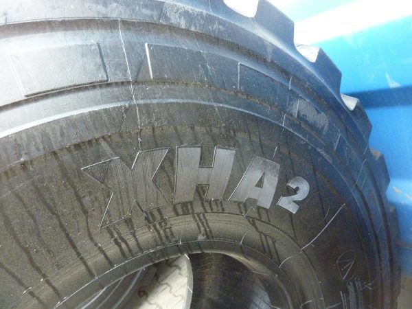 Opona używana przemysłowa 23.5R25 MICHELIN XHAZ 4900zł W3893 - obrazek 10