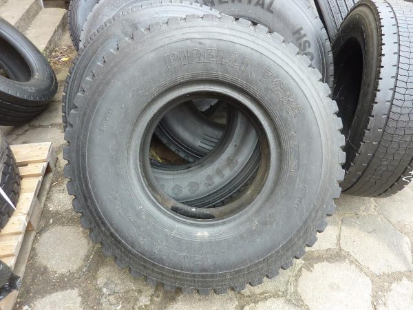 Opona używana ciężarowa 12.00R20 PIRELLI TG85; 600zł C2272 - obrazek 2