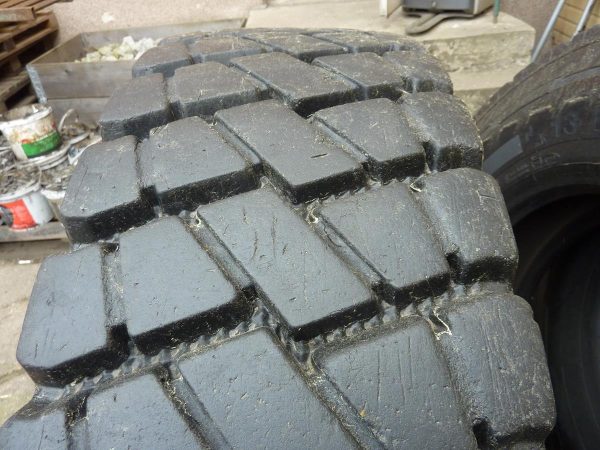 Opona używana ciężarowa 13R22.5 CONTINENTAL CONTI HDC1; 800zł C2292 - obrazek 5