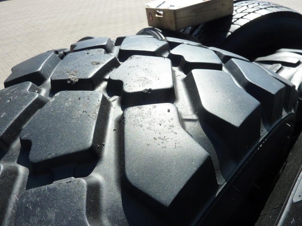 2x Opona używana przemysłowa 395/80R20 MICHELIN XZL+ 950zł W3915 - obrazek 9