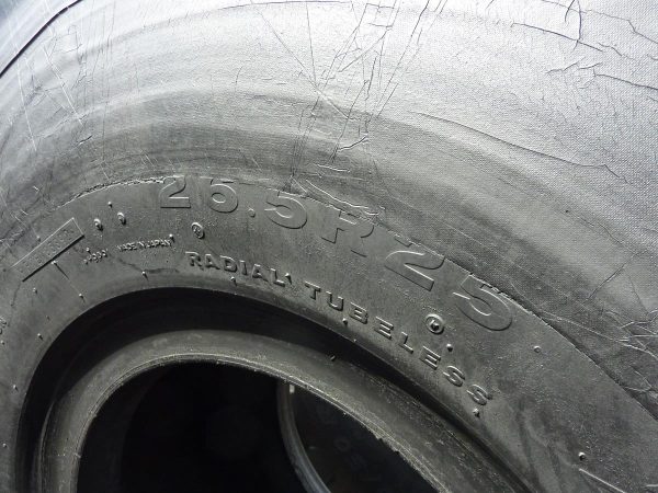 Opona używana przemysłowa 26.5R25 BRIDGESTONE VSMT 1600zł W3921 - obrazek 2